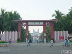 学校校门